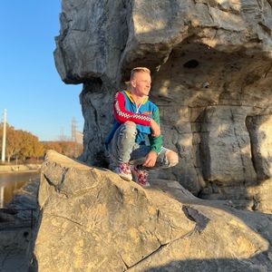 Meet your Posher, Josiah